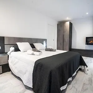 Apartamento Piso De Diseño En El Centro De, Puigcerdà